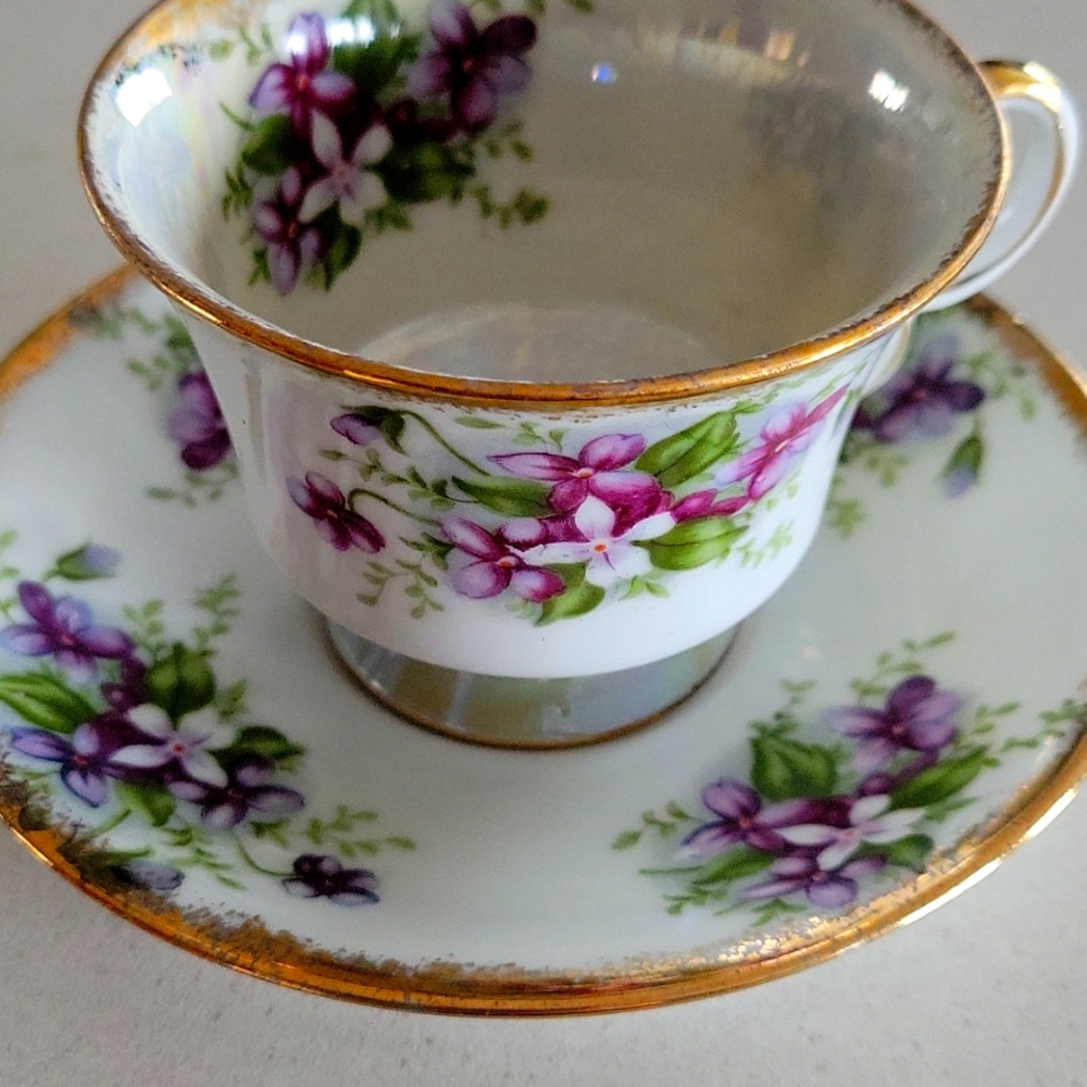 VINTAGE BONE CHINA